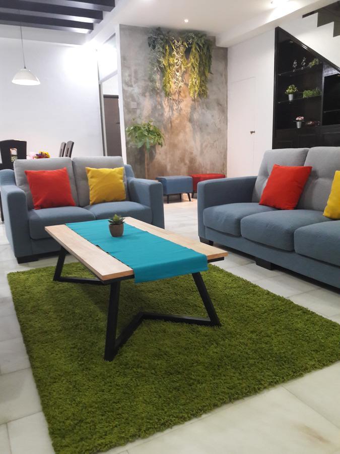 Jb Homestay Bukit Indah Wifi Ciq Mall Legoland Free Parking Johor Bahru Extérieur photo
